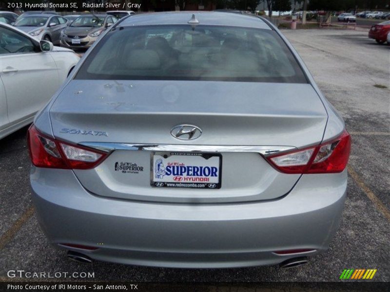 Radiant Silver / Gray 2013 Hyundai Sonata SE