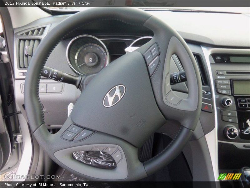 Radiant Silver / Gray 2013 Hyundai Sonata SE