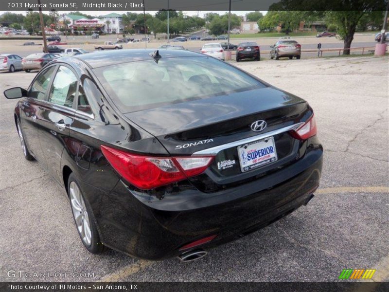 Midnight Black / Black 2013 Hyundai Sonata SE