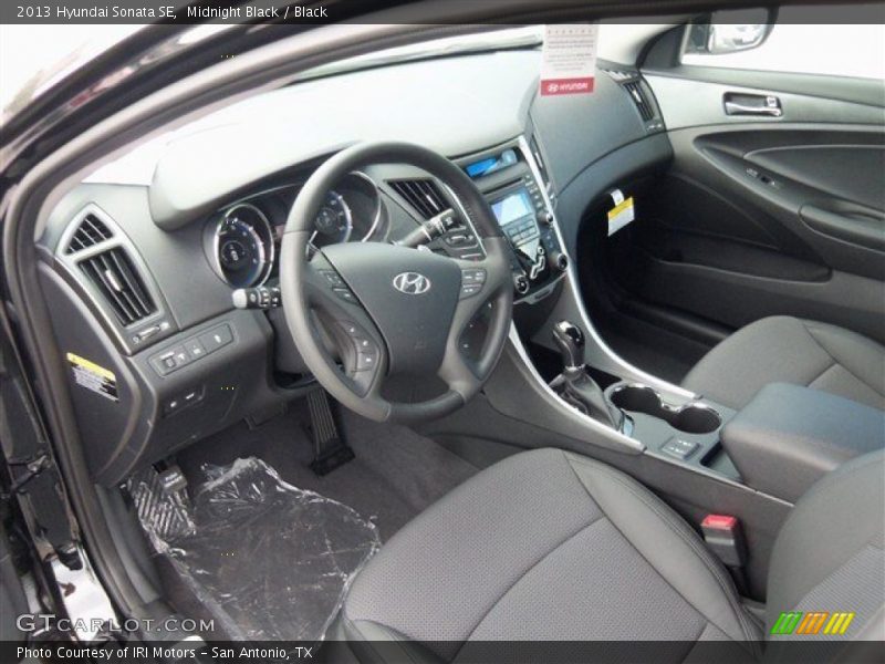 Midnight Black / Black 2013 Hyundai Sonata SE