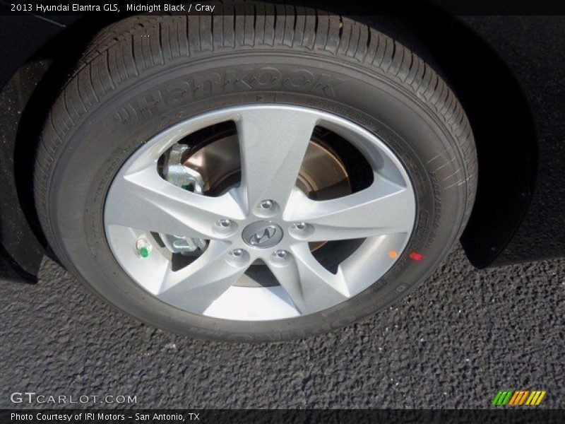 Midnight Black / Gray 2013 Hyundai Elantra GLS