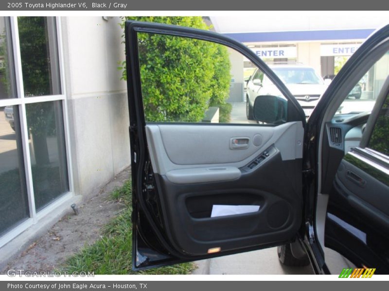 Black / Gray 2005 Toyota Highlander V6