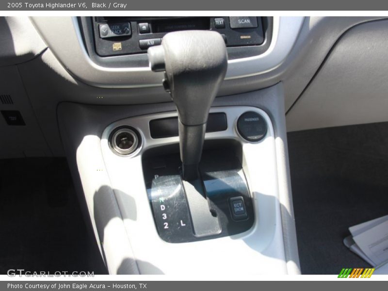 Black / Gray 2005 Toyota Highlander V6