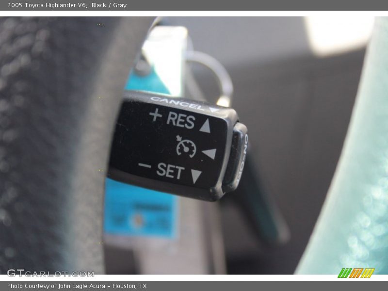 Black / Gray 2005 Toyota Highlander V6