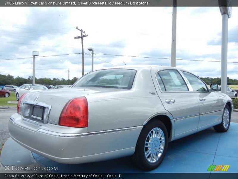 Silver Birch Metallic / Medium Light Stone 2006 Lincoln Town Car Signature Limited