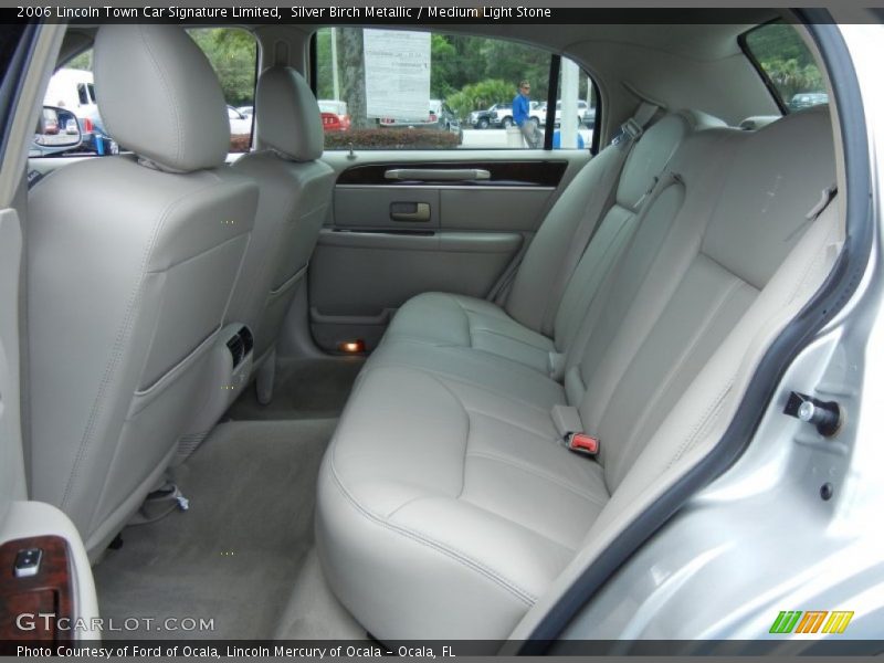 Silver Birch Metallic / Medium Light Stone 2006 Lincoln Town Car Signature Limited