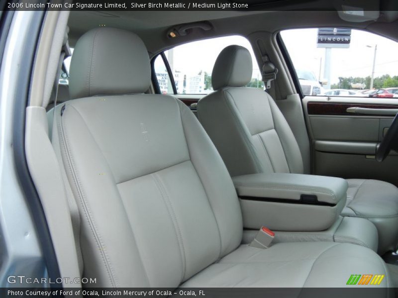 Silver Birch Metallic / Medium Light Stone 2006 Lincoln Town Car Signature Limited