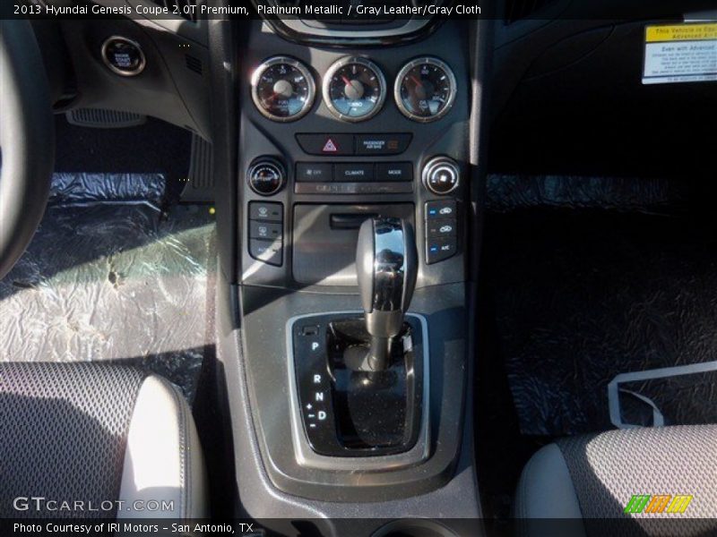Platinum Metallic / Gray Leather/Gray Cloth 2013 Hyundai Genesis Coupe 2.0T Premium