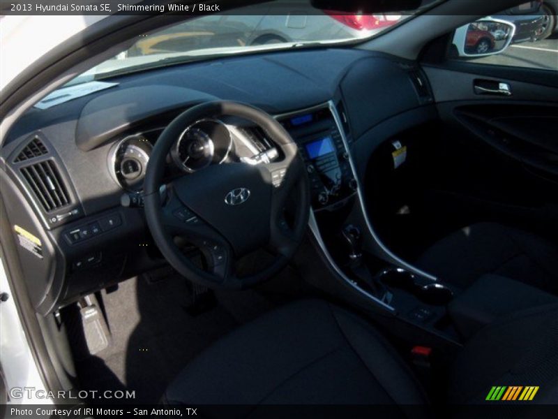 Shimmering White / Black 2013 Hyundai Sonata SE