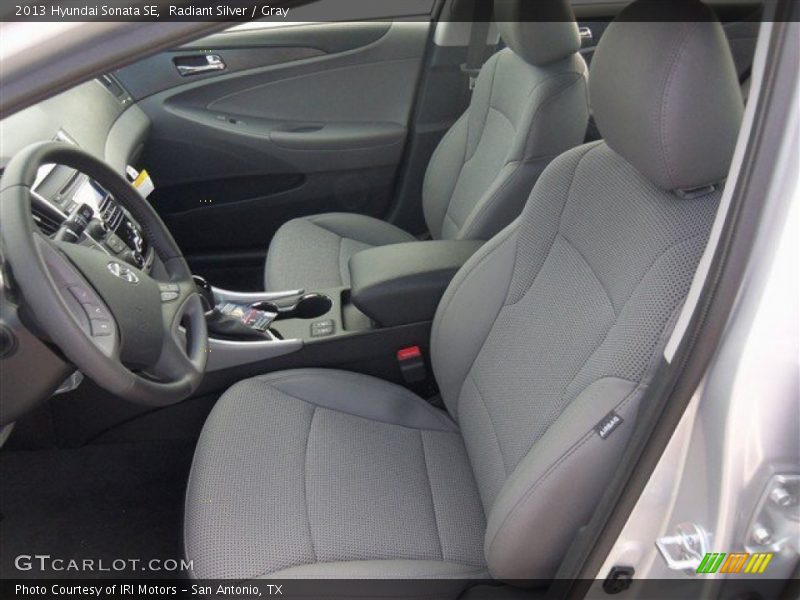 Radiant Silver / Gray 2013 Hyundai Sonata SE