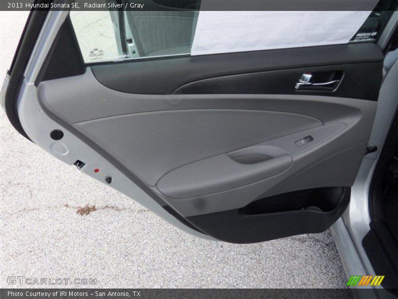 Radiant Silver / Gray 2013 Hyundai Sonata SE