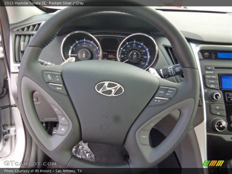 Radiant Silver / Gray 2013 Hyundai Sonata SE