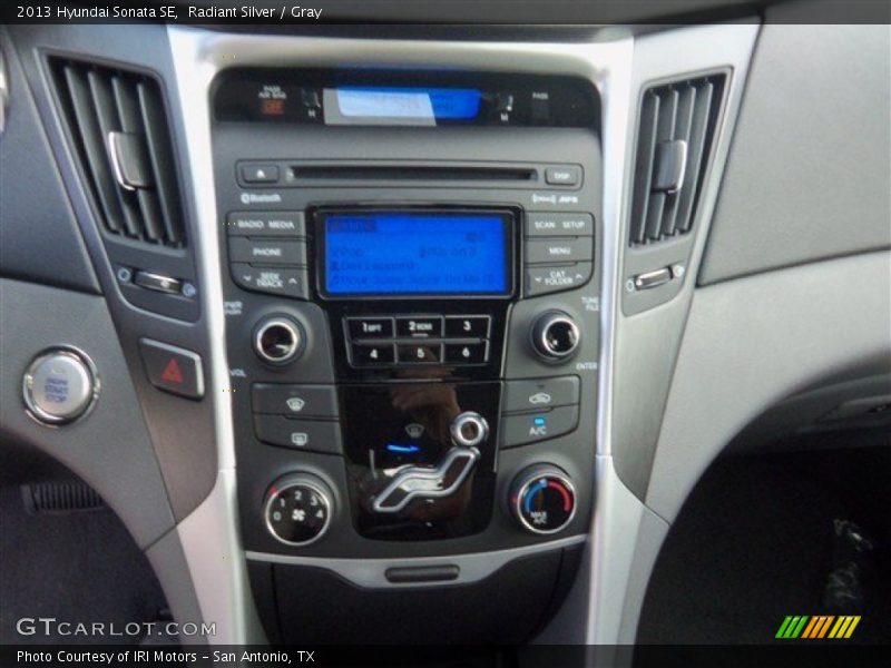 Radiant Silver / Gray 2013 Hyundai Sonata SE