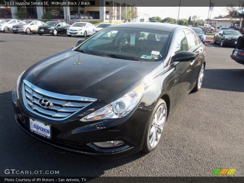 Midnight Black / Black 2013 Hyundai Sonata SE
