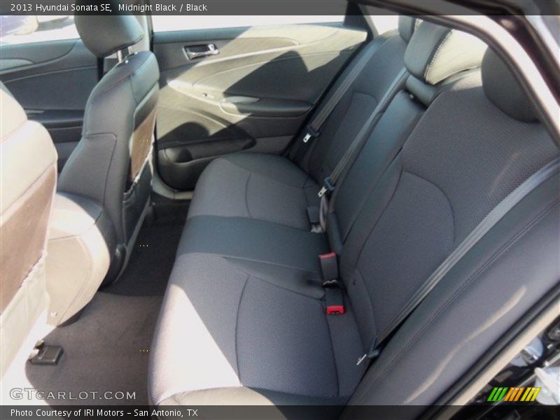 Midnight Black / Black 2013 Hyundai Sonata SE