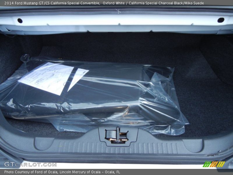 2014 Mustang GT/CS California Special Convertible Trunk