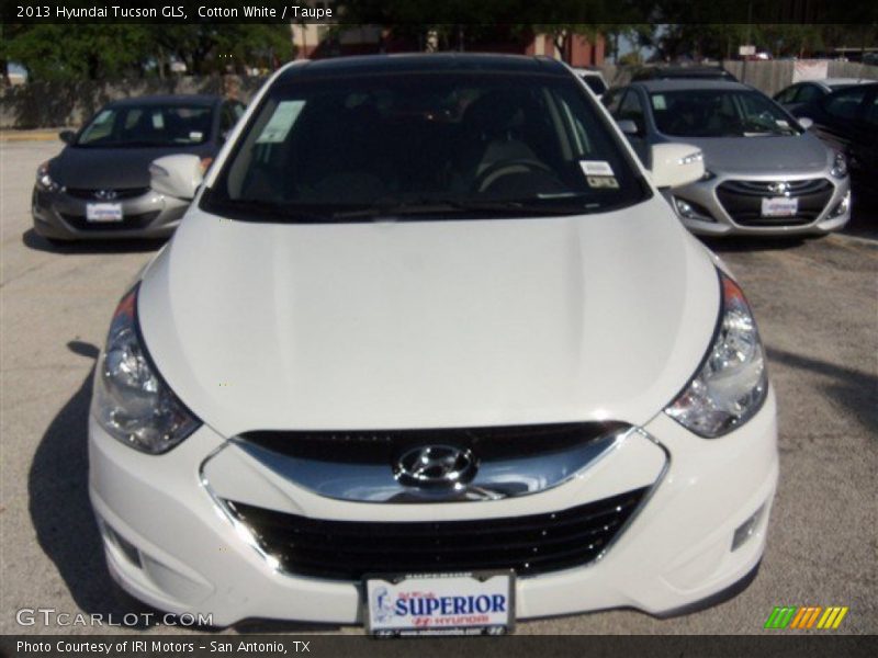 Cotton White / Taupe 2013 Hyundai Tucson GLS