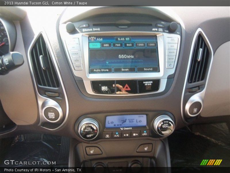 Cotton White / Taupe 2013 Hyundai Tucson GLS