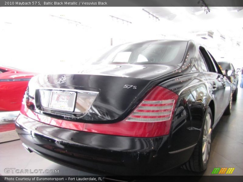 Baltic Black Metallic / Vesuvius Black 2010 Maybach 57 S