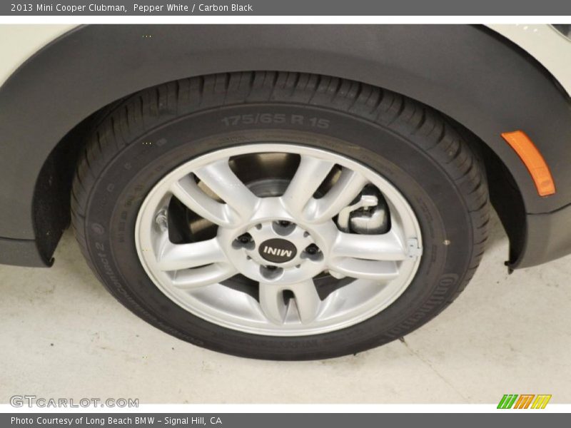 Pepper White / Carbon Black 2013 Mini Cooper Clubman
