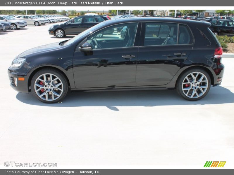 Deep Black Pearl Metallic / Titan Black 2013 Volkswagen GTI 4 Door