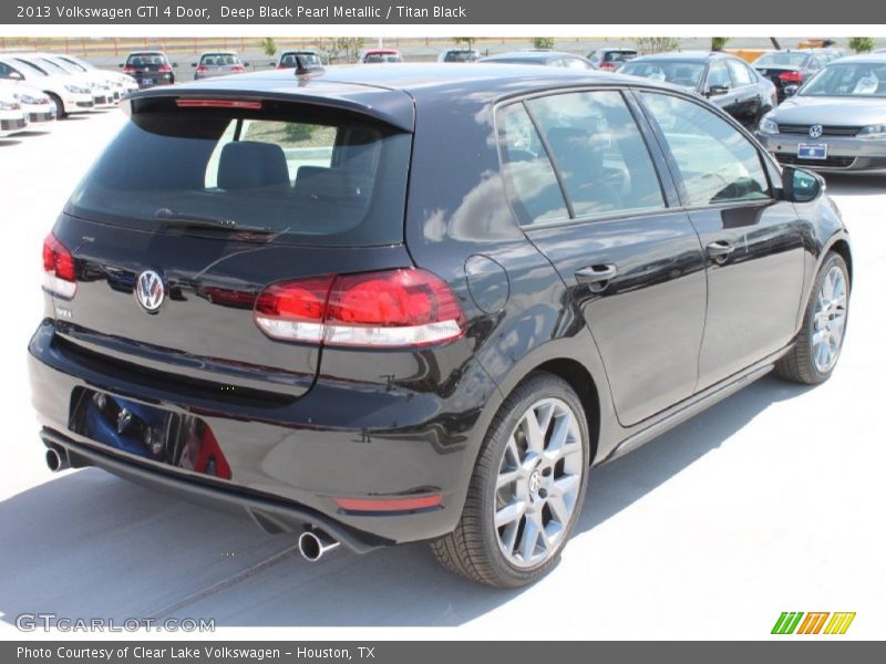 Deep Black Pearl Metallic / Titan Black 2013 Volkswagen GTI 4 Door