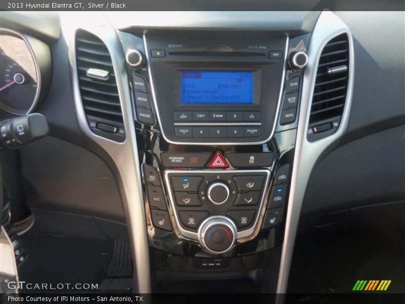 Silver / Black 2013 Hyundai Elantra GT