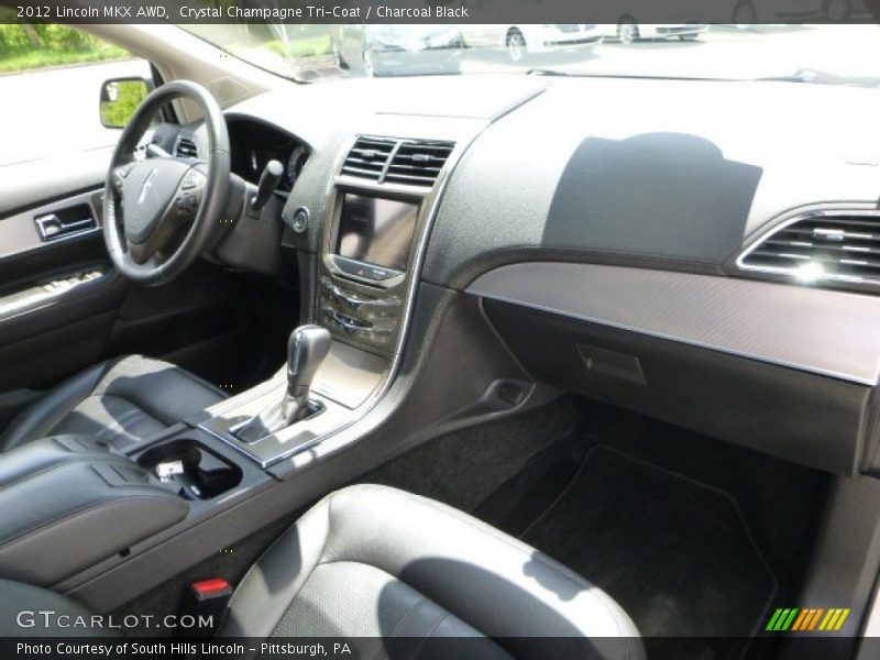 Dashboard of 2012 MKX AWD