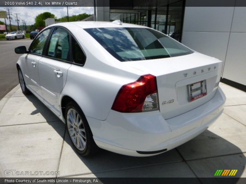 Ice White / Quartz 2010 Volvo S40 2.4i