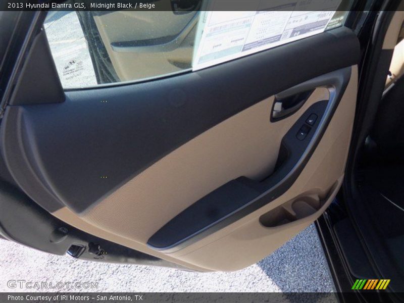 Midnight Black / Beige 2013 Hyundai Elantra GLS