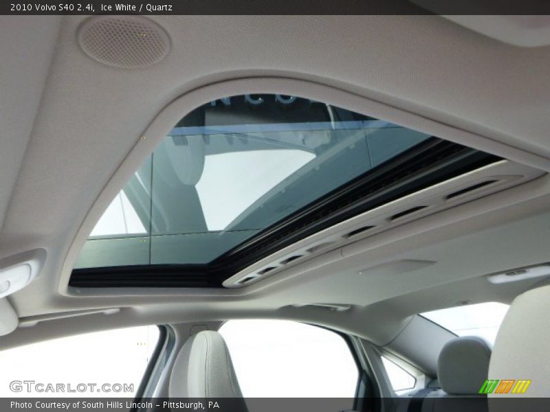 Ice White / Quartz 2010 Volvo S40 2.4i
