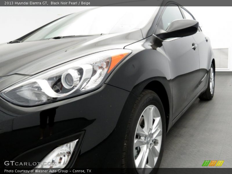 Black Noir Pearl / Beige 2013 Hyundai Elantra GT