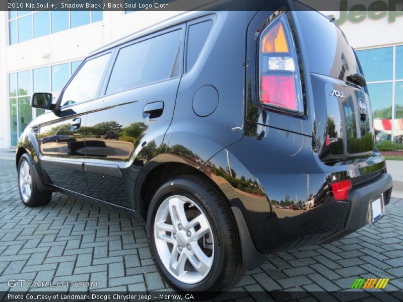 Shadow Black / Black Soul Logo Cloth 2010 Kia Soul +