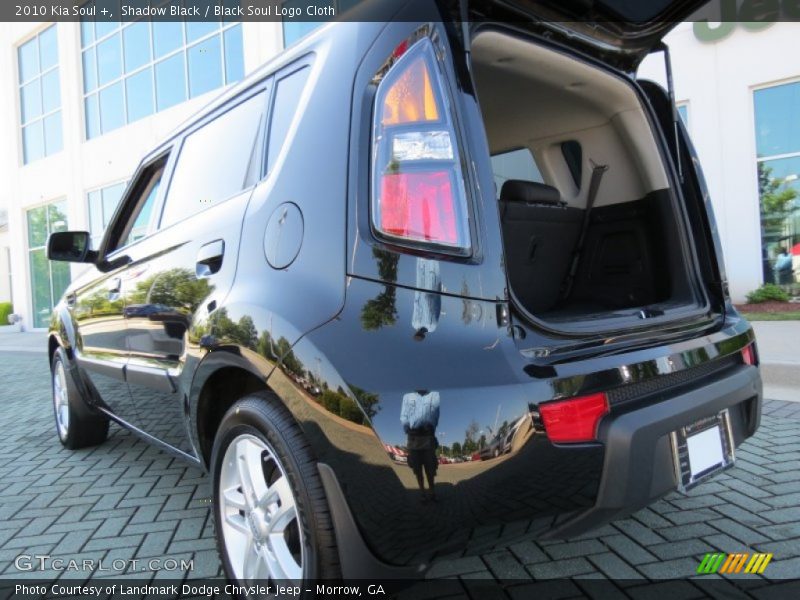 Shadow Black / Black Soul Logo Cloth 2010 Kia Soul +