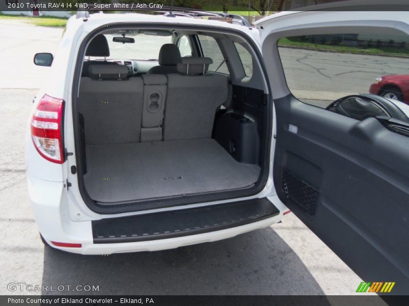 Super White / Ash Gray 2010 Toyota RAV4 I4 4WD