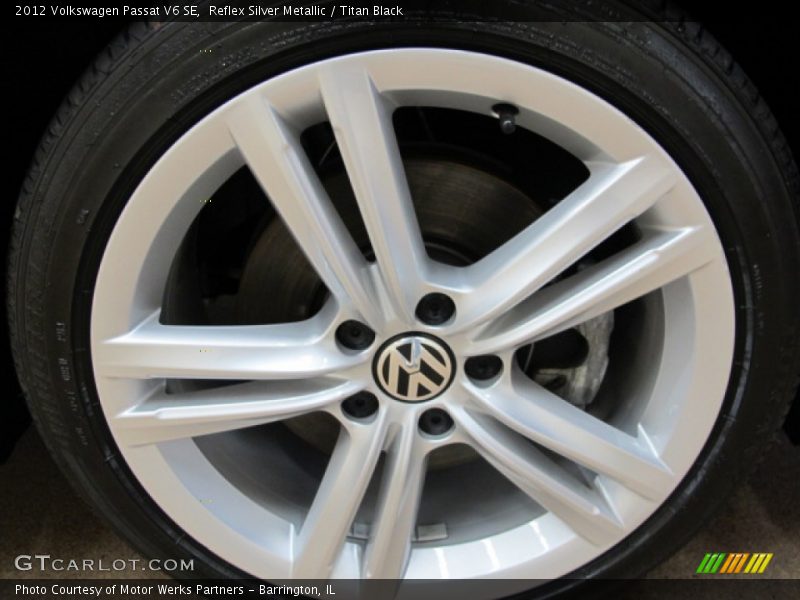 Reflex Silver Metallic / Titan Black 2012 Volkswagen Passat V6 SE