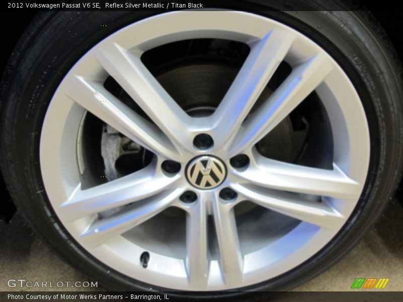 Reflex Silver Metallic / Titan Black 2012 Volkswagen Passat V6 SE
