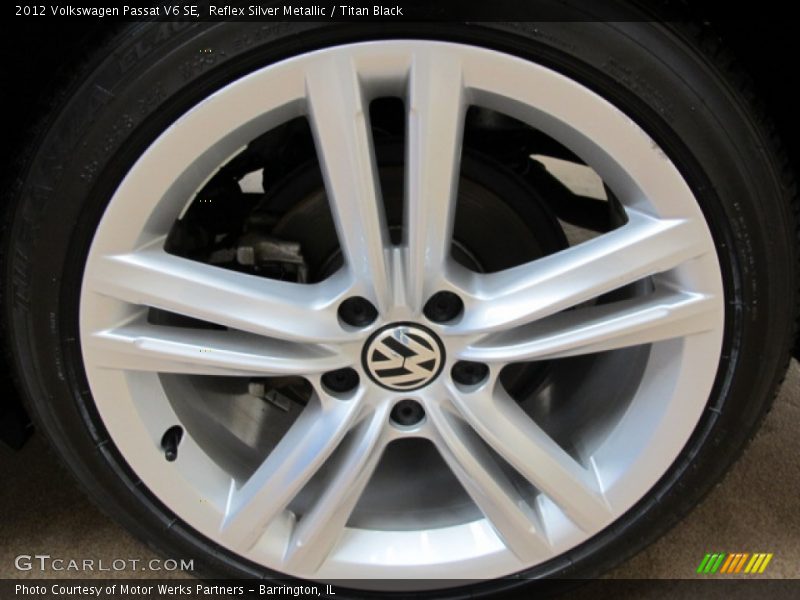Reflex Silver Metallic / Titan Black 2012 Volkswagen Passat V6 SE