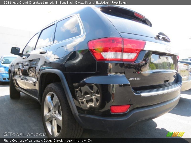 Brilliant Black Crystal Pearl / Black/Light Frost Beige 2011 Jeep Grand Cherokee Limited