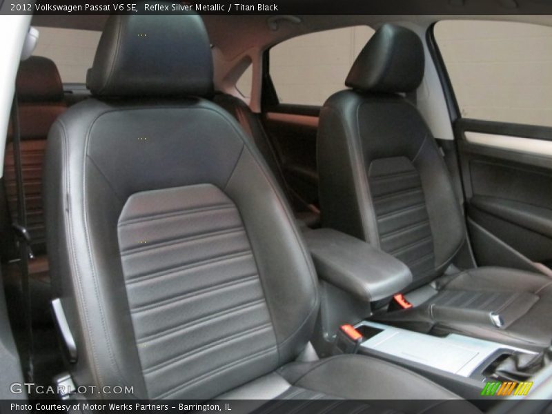 Reflex Silver Metallic / Titan Black 2012 Volkswagen Passat V6 SE