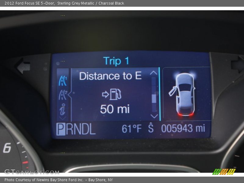 Sterling Grey Metallic / Charcoal Black 2012 Ford Focus SE 5-Door