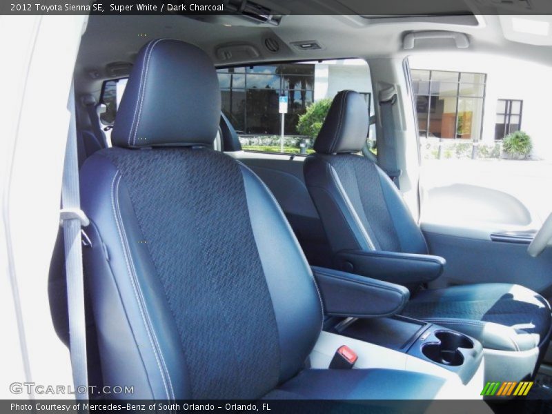 Super White / Dark Charcoal 2012 Toyota Sienna SE