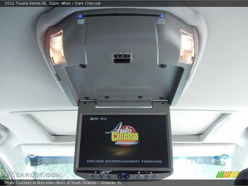 Super White / Dark Charcoal 2012 Toyota Sienna SE