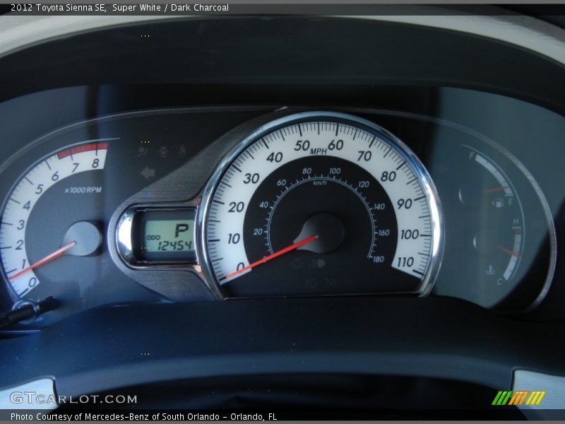 Super White / Dark Charcoal 2012 Toyota Sienna SE