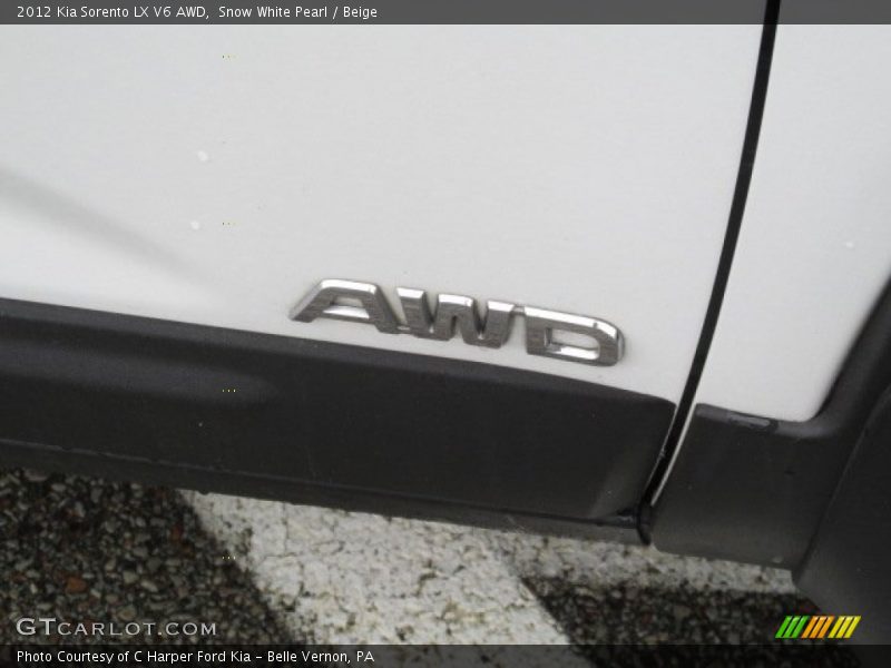 Snow White Pearl / Beige 2012 Kia Sorento LX V6 AWD