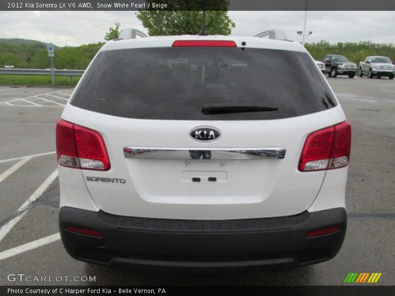 Snow White Pearl / Beige 2012 Kia Sorento LX V6 AWD