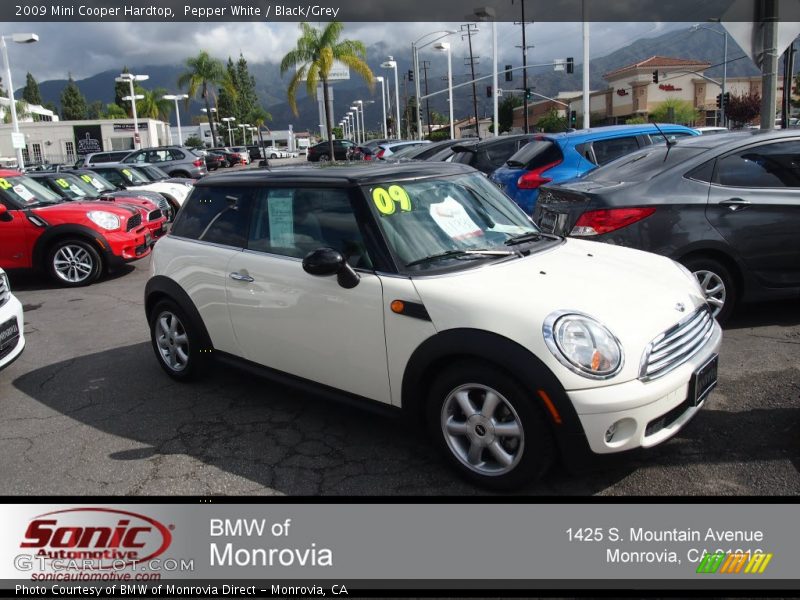 Pepper White / Black/Grey 2009 Mini Cooper Hardtop