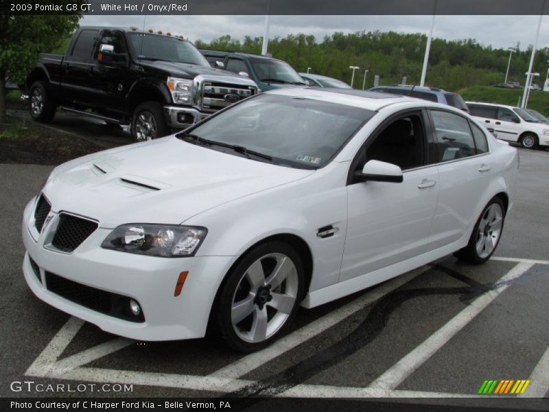 Front 3/4 View of 2009 G8 GT