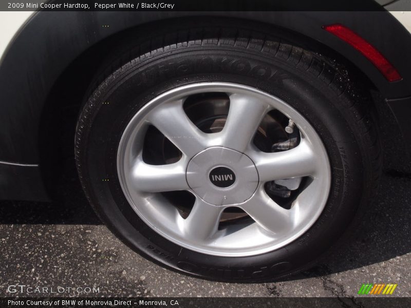Pepper White / Black/Grey 2009 Mini Cooper Hardtop
