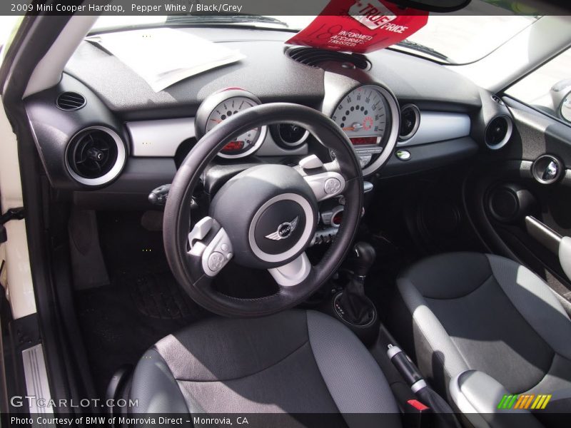 Pepper White / Black/Grey 2009 Mini Cooper Hardtop